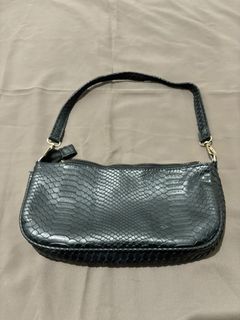 (Kategori: ) berada di . Dikirim oleh wl_preloved2 (ID iklan 1440128302, Gambar 1). Deskripsi: .