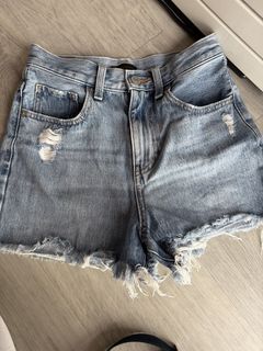 (Category: ) located in . Submitted by hello2262 (Listing ID 1440097852, Image 1). Description: .