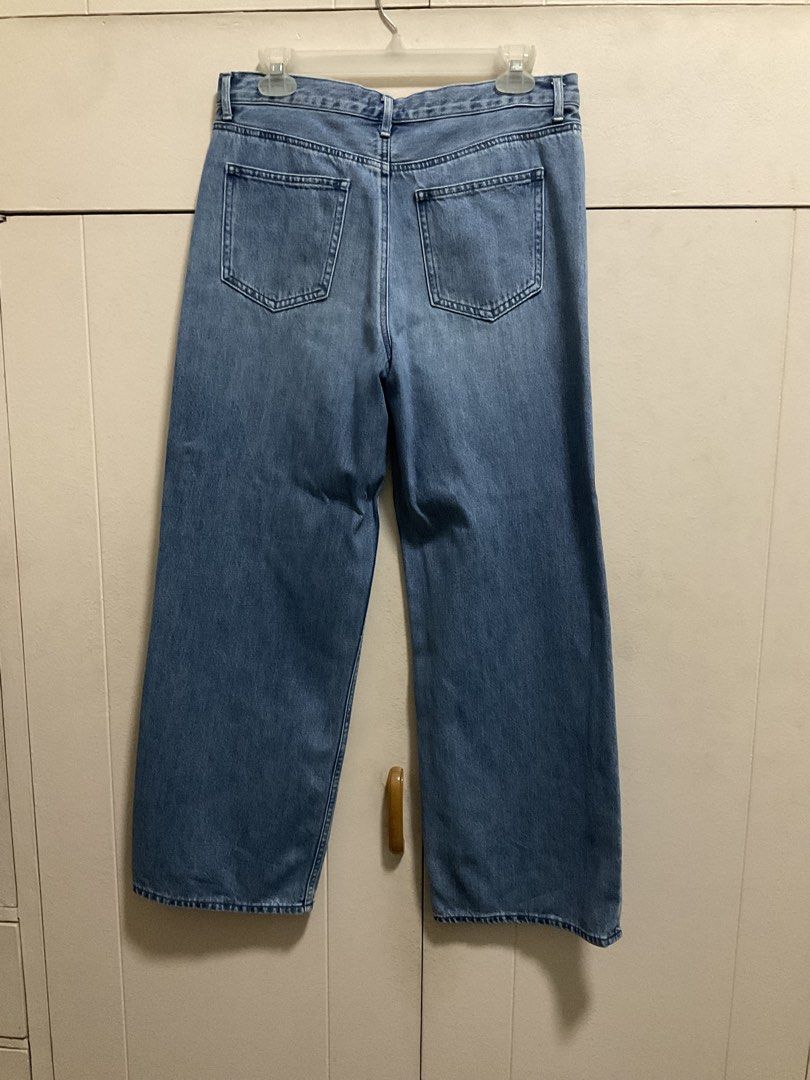 Uniqlo Denim Straight Jeans (Category: Jeans) located in Marikina City. Submitted by triacarlos (Listing ID 1440145636, Image 3). Description: Bought this sa store for ₱1990, now selling at ₱500 This is not highwaisted No issues No when worn photos Rfs: decluttering Strictly no shop33 checkout or meet up 😊 L: 49 in, W: 11 in, best fits 28-29 in Not highwaisted .