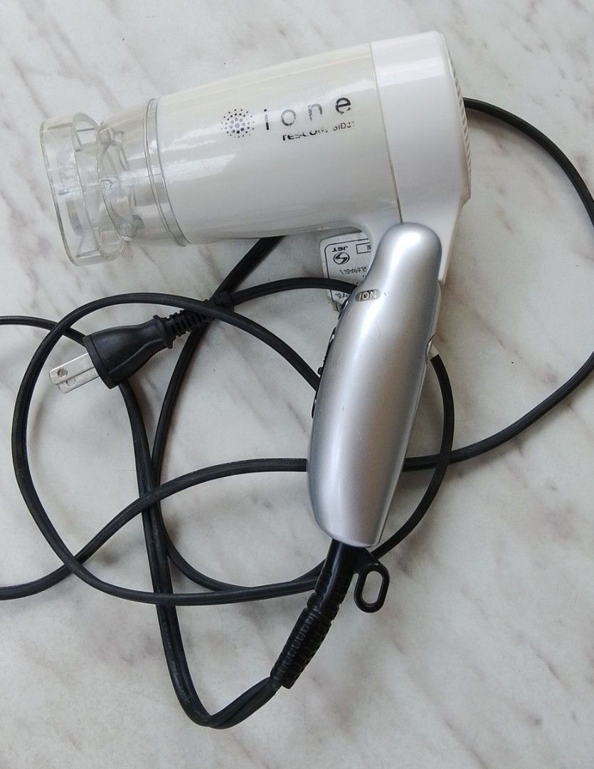 Use hair dryer. Working as is (Category: Hair) located in Quezon City. Submitted by cjwstore (Listing ID 1440043103, Image 1). Description: check more photos QC area pick up.