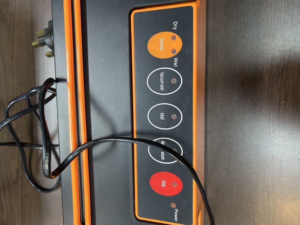 Vacuum preservative machine464683120786165761