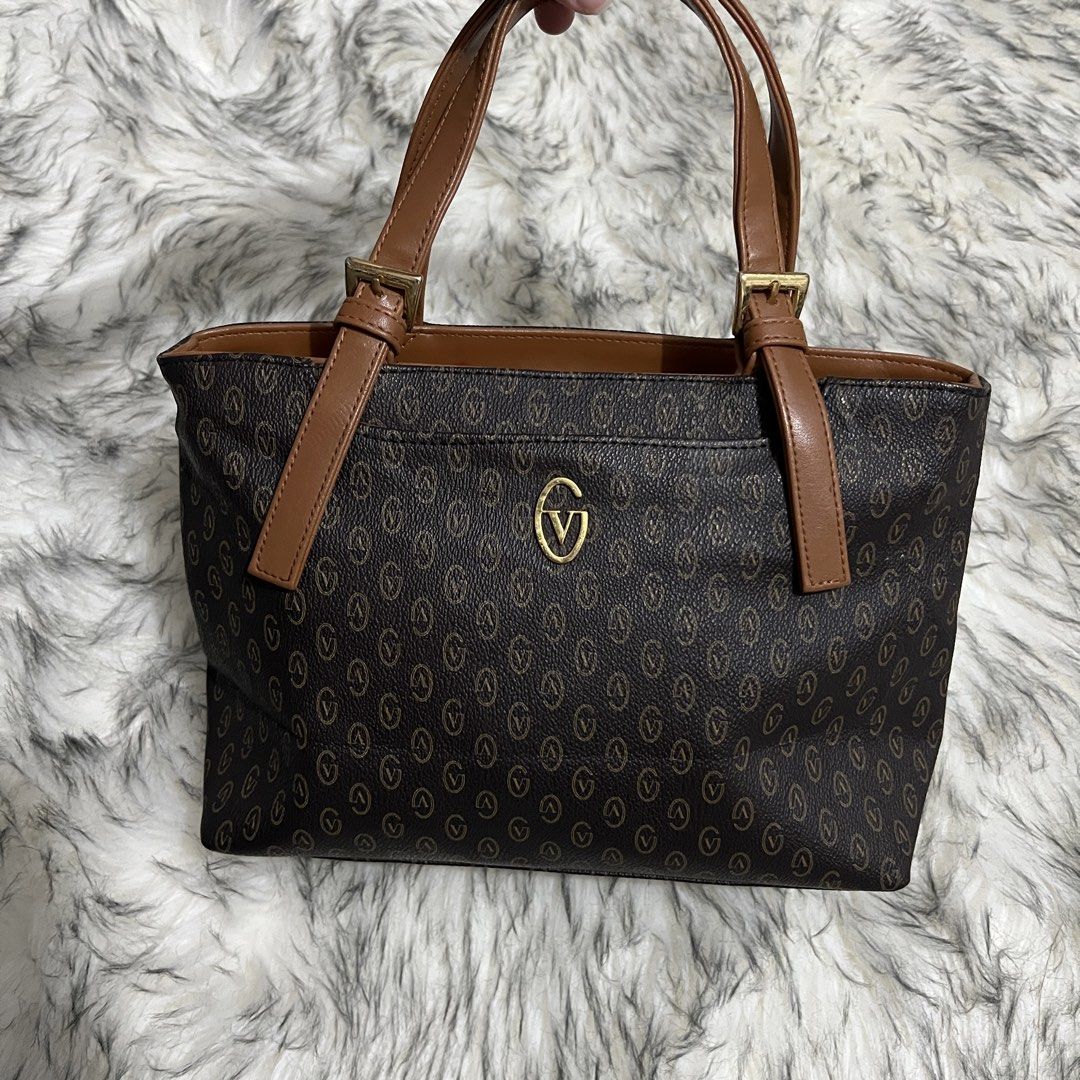 Valentino Garavani Monogram Tote Bag (Category: Luxury Bags & Wallets) located in Davao. Submitted by justin_sells (Listing ID 1440028651, Image 1). Description: Valentino Garavani Handbag -vintage, preloved, good condi -monogram .