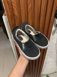 (Category: ) located in . Submitted by babystuff_etc (Listing ID 1440107494, Image 1). Description: .