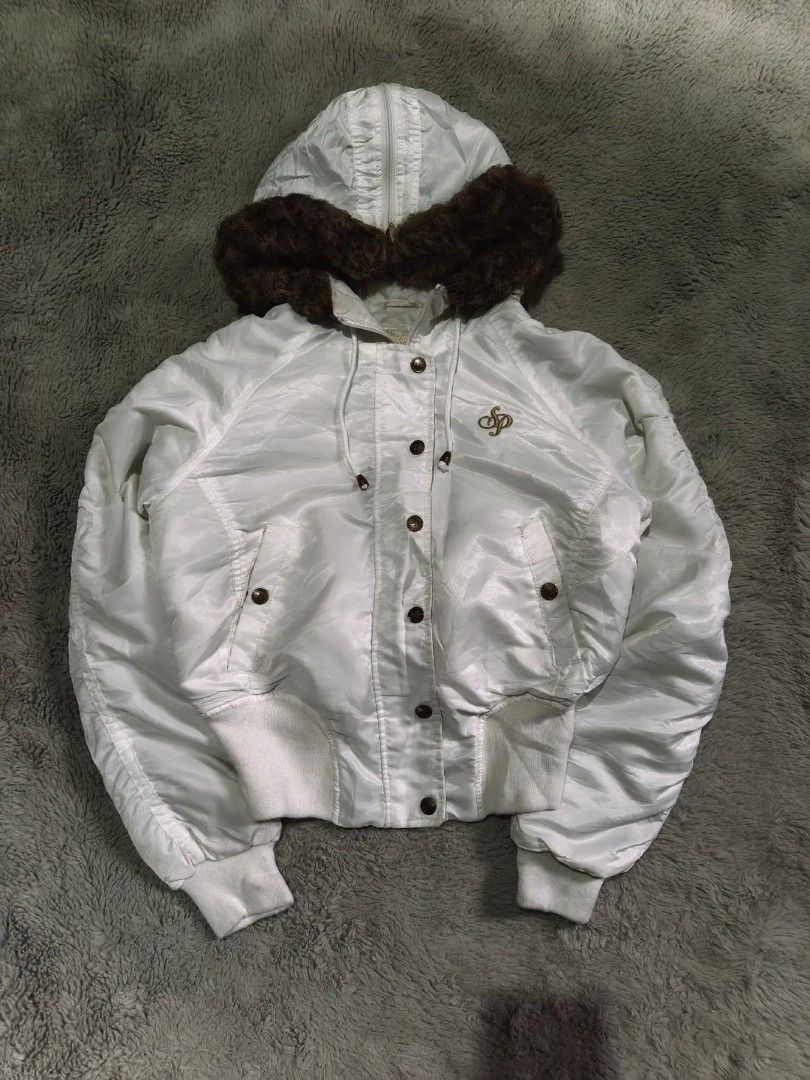 Vintage Y2K South Pole Flight Bomber jacket (Category: Coats, Jackets and Outerwear) located in Manila. Submitted by vyre.archive (Listing ID 1440157973, Image 2). Description: Size(s) Width: 19 Length: 20 missing zip puller.