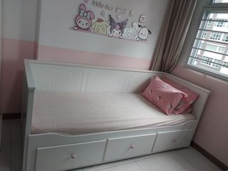 (Category: ) located in . Submitted by gigi2021 (Listing ID 1440049700, Image 1). Description: .