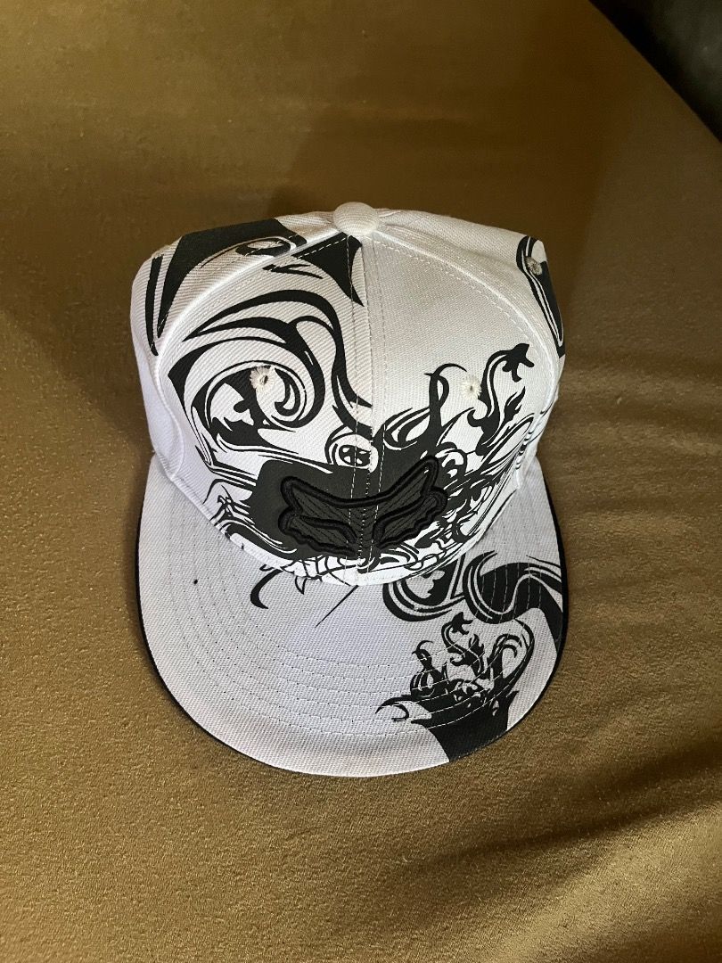 Y2k cap (Category: Caps & Hats) located in Caloocan City. Submitted by crucifiedtearz (Listing ID 1440135499, Image 3). Description: Y2k Fox closed cap.