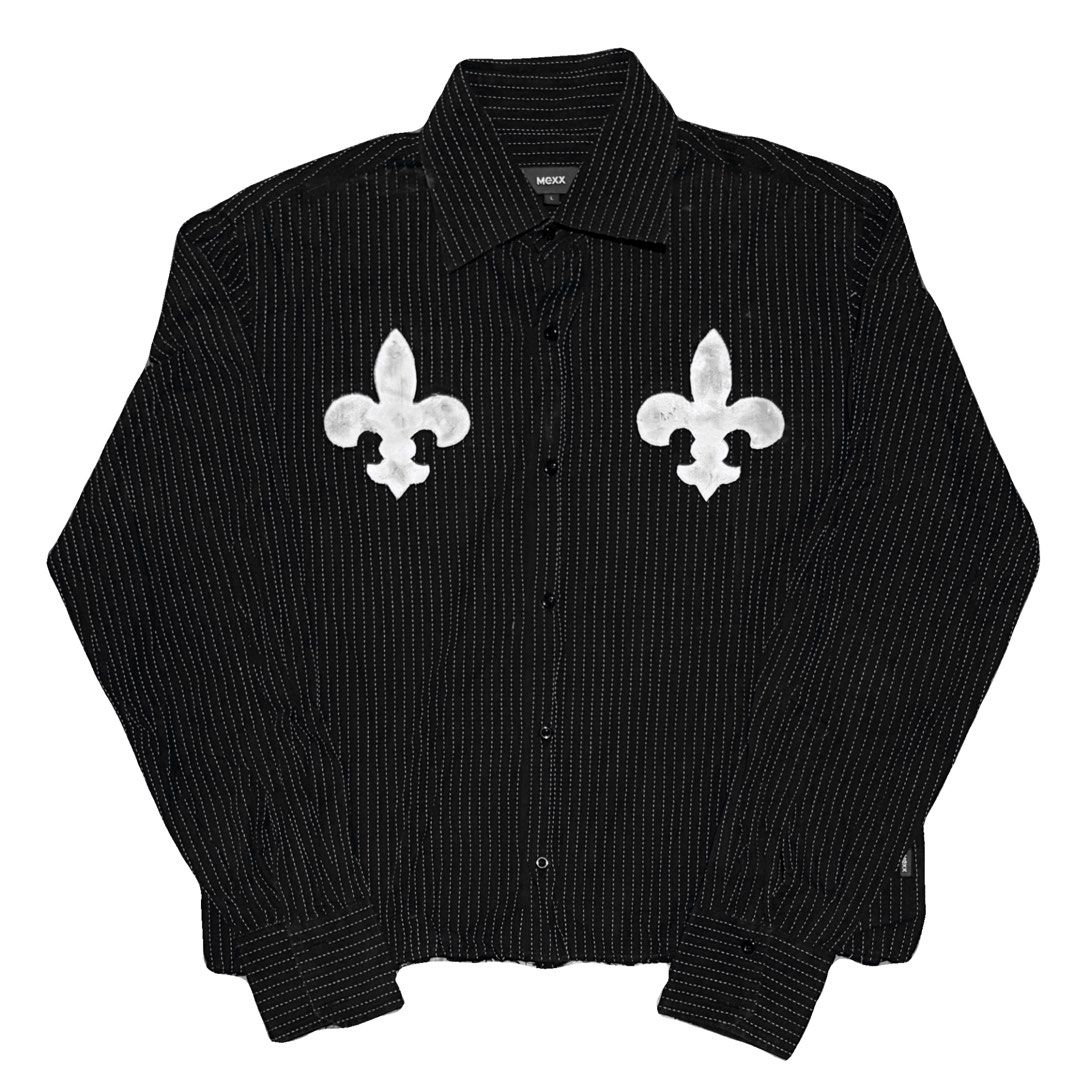 Y2K Cropped Polo Longsleeve Shirt (Category: Coats, Jackets and Outerwear) located in Mandaluyong City. Submitted by de_keein (Listing ID 1440106368, Image 1). Description: 22.5x24.