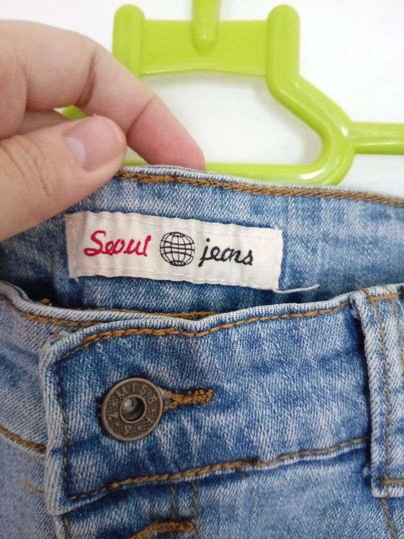 Y2k denim skirt with cherries (Category: Skirts) located in Mabalacat. Submitted by twilight_radar (Listing ID 1440088916, Image 2). Description: waist 27 to 29 slight stretch.