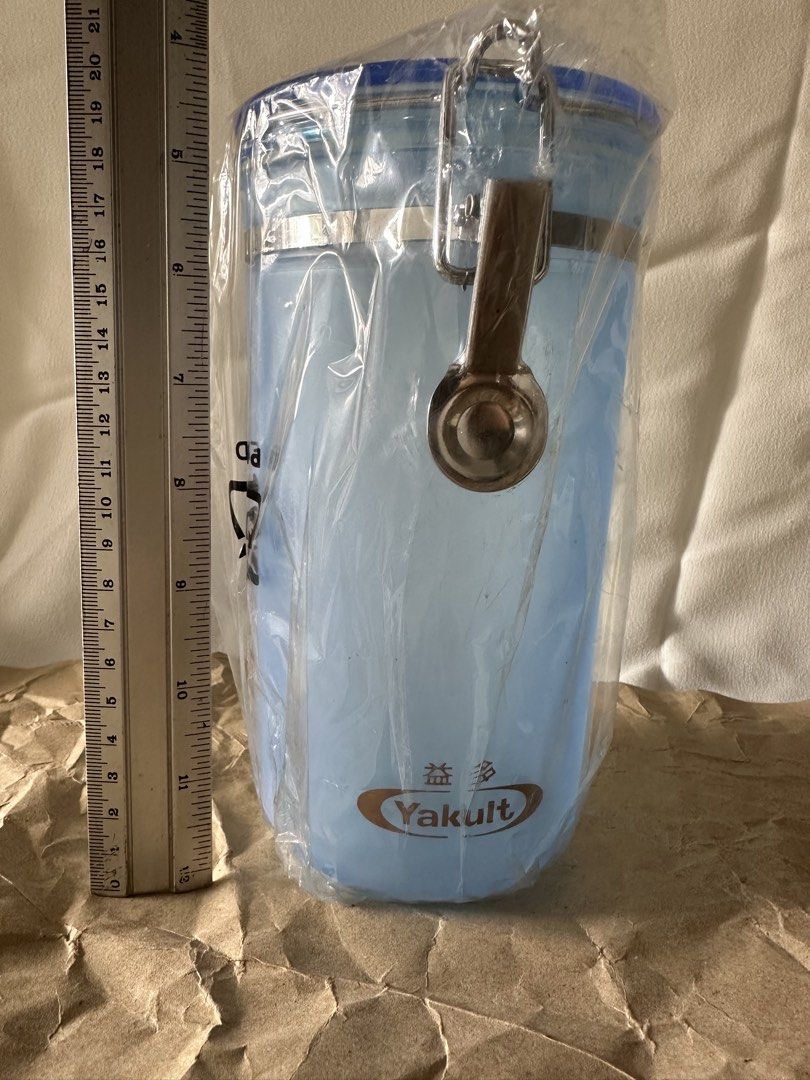 Yakult Blue Storage Container with Clip Lock Lid464683123427911681