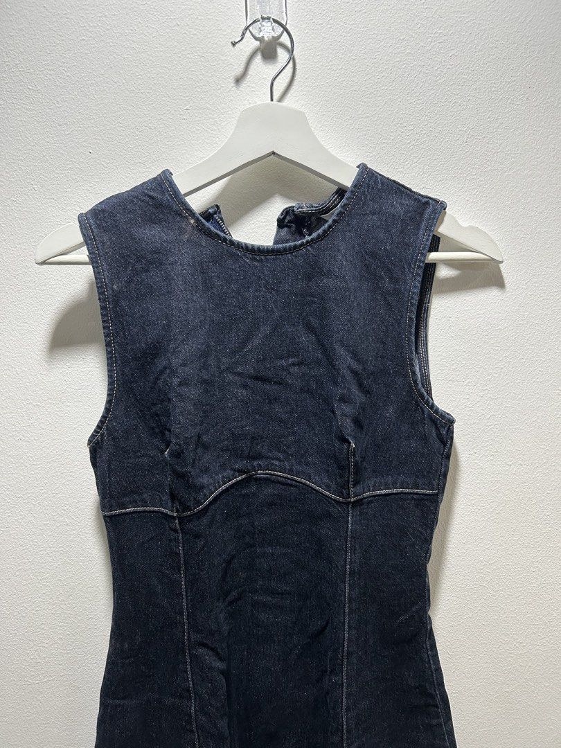 Zara denim midi dress (Category: Dresses) located in Manila. Submitted by isabelle_1104 (Listing ID 1440192276, Image 2). Description: Condition 10/10. With slit at the back.