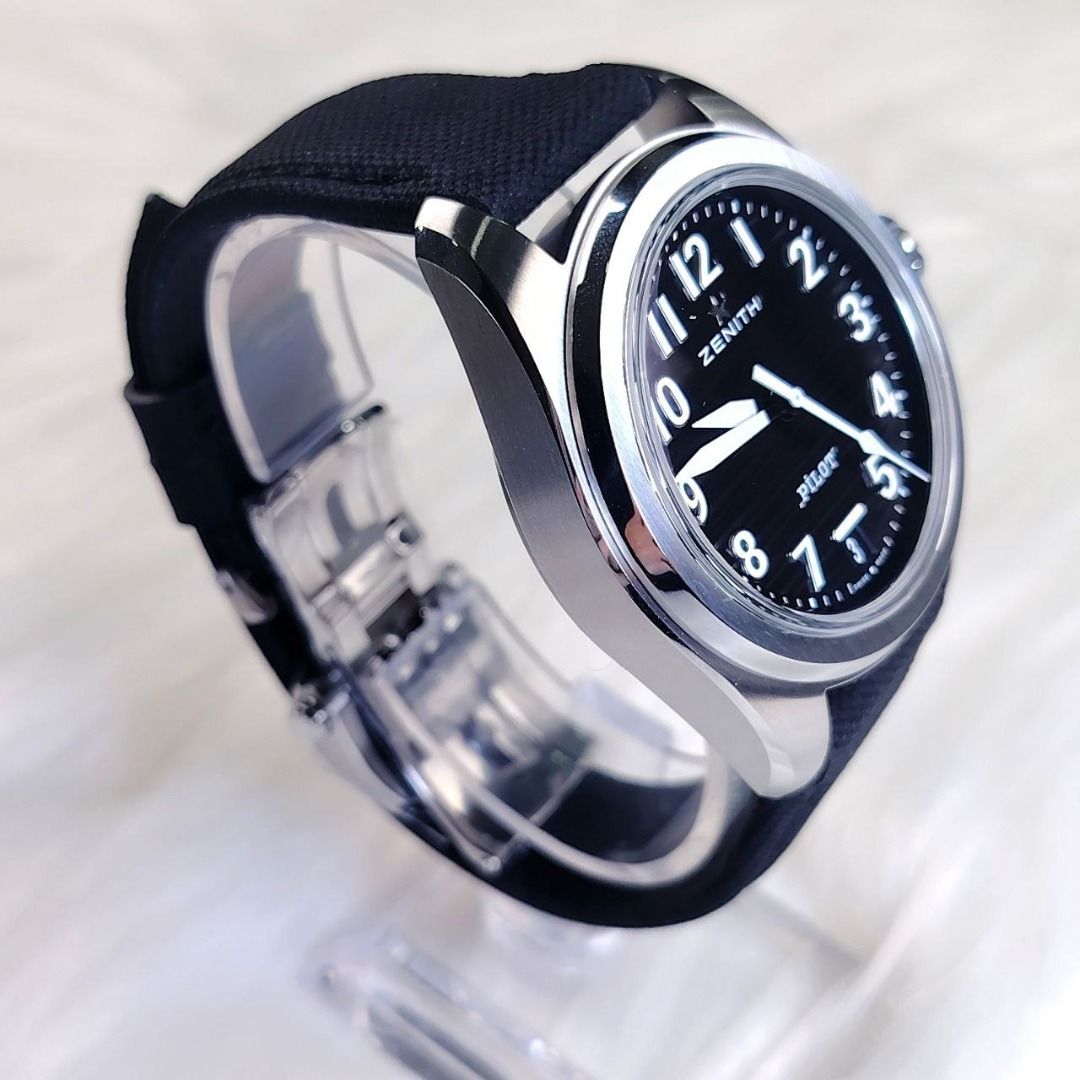 Zenith Pilot Automatic (Category: Watches) located in Kuala Lumpur. Submitted by zoey_billsonwatch (Listing ID 1440103164, Image 2). Description: Zenith Pilot Automatic 03.4000.3620/21.I001 40 mm Condition: New Movement: Automatic Case: Stainless steel Strap: Other Accessories: Complete Set BRAND NEW For enquiries, please chat via Carousell..
