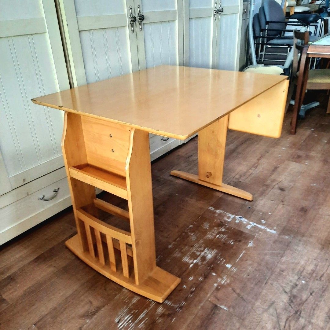 2nd hand drop leaf extendable dining table w/ condiment shelf (Category: Tables & Sets) located in Paranaque City. Submitted by feybelhaft (Listing ID 1440212251, Image 3). Description: 💳 𝐌𝐨𝐝𝐞 𝐨𝐟 𝐏𝐚𝐲𝐦𝐞𝐧𝐭 ✅ QR Ph Credit Card ✅️ GCash ✅ BDO Bank Transfer ✅ BPI Bank Transfer 📍 𝙋𝙖𝙮𝙢𝙚𝙣𝙩 𝙞𝙨 𝙢𝙖𝙙𝙚 𝙪𝙥𝙤𝙣 𝙥𝙞𝙘𝙠-𝙪𝙥 𝙛𝙧𝙤𝙢 𝙪𝙨..