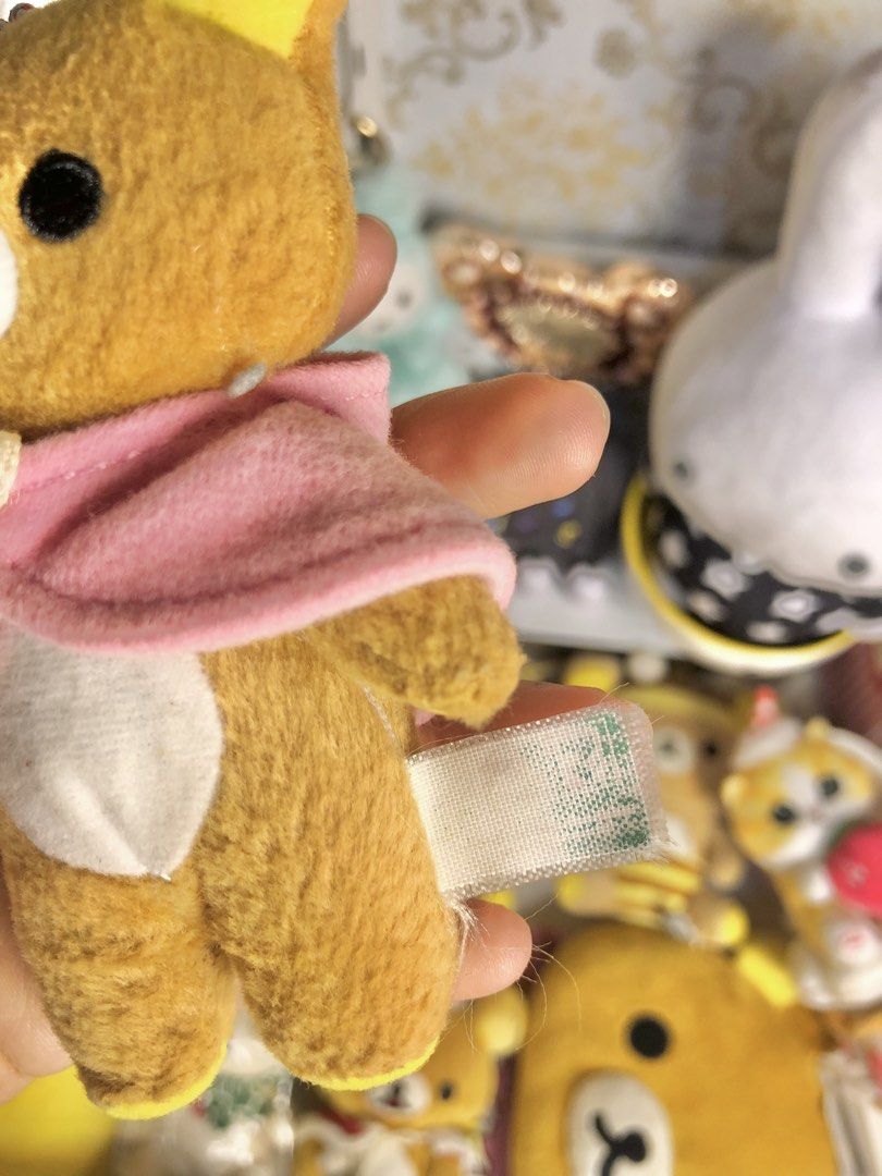 7-Eleven Rilakkuma Pink Cloak Keychain (Category: Toys & Games) located in Caloocan City. Submitted by rujiyosan (Listing ID 1440199312, Image 3). Description: Faded tag Good condition.