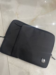 Laptop Bag471844592100331520