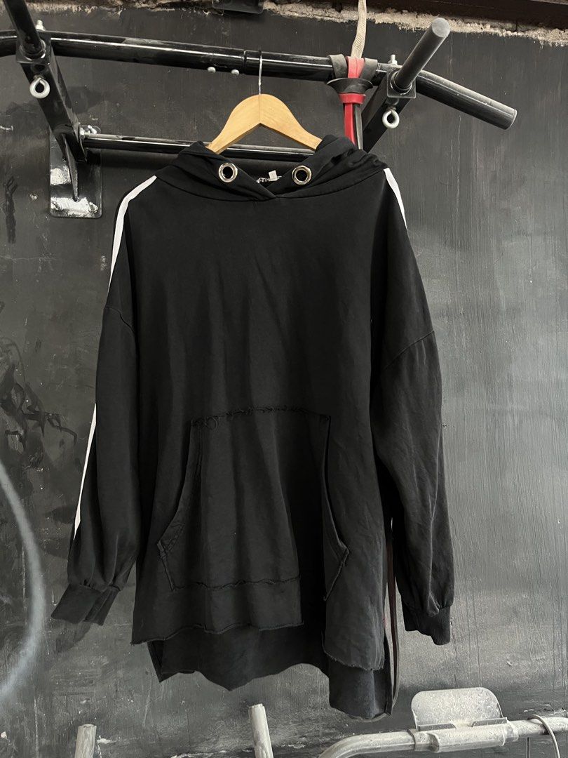 Acne Studios Black Hoodie with White Stripes (Category: Hoodies) located in Taguig. Submitted by kurim4w (Listing ID 1440307665, Image 2). Description: Authentic Acne Studios hoodie Size F on tag XL Dimes 25.5width 26length front 28length back Distressed design 850php plus sf only taguig city location .