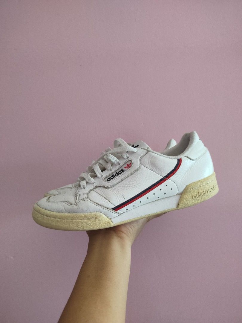 Adidas Continental 80 (Category: Sneakers) located in Ilagan. Submitted by judzkulot (Listing ID 1440351460, Image 2). Description: Size : 8 US/41 EUR/26 CM Condition: Very good condition Issue: Sole sep, crease, yellowish midsole, and heel drag.