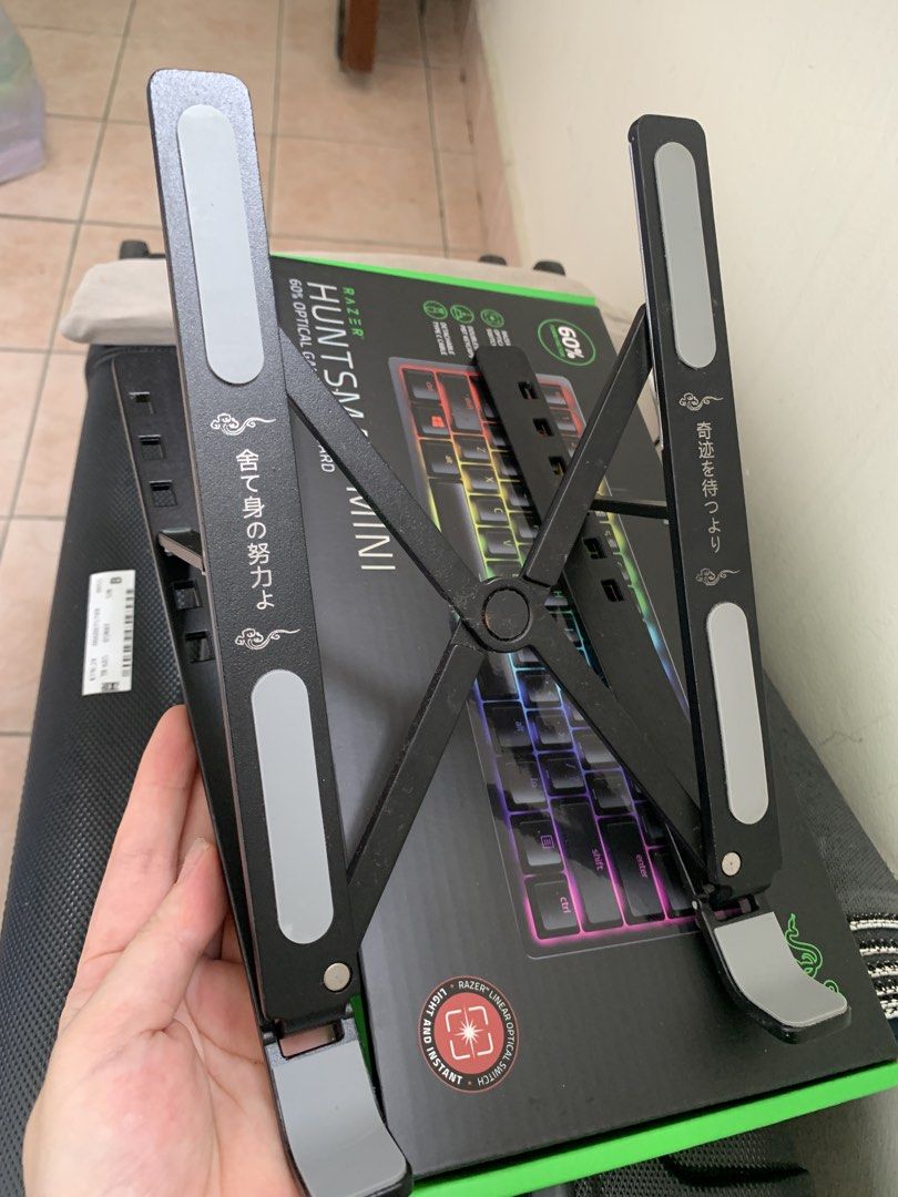 Adjustable Portable Laptop Stand with Pouch465742141462292480
