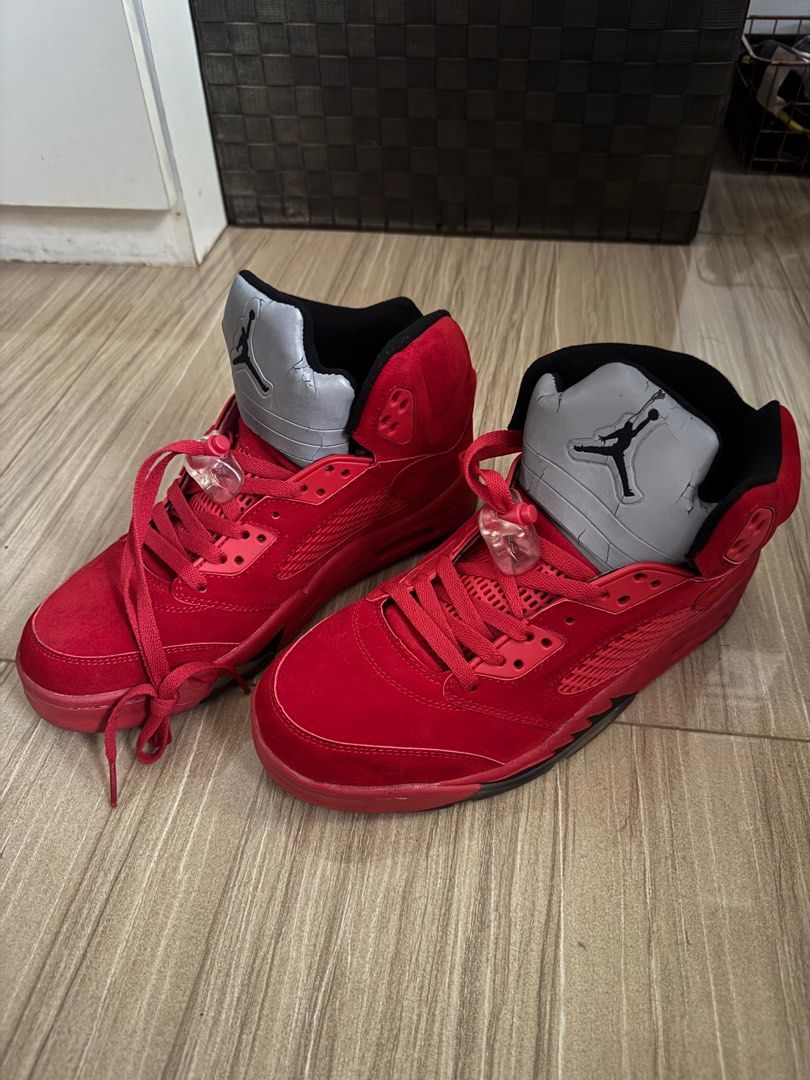 Air Jordan 5 Raging Bull (Category: Sneakers) located in Manila. Submitted by paurodrizzy (Listing ID 1440292063, Image 1). Description: .