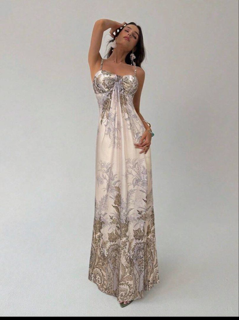 Aloruh Summer Maxi Dress (Category: Dresses) located in Manila. Submitted by simounestyles (Listing ID 1440221325, Image 2). Description: - bought in S. hein for ₱735 - havent worn since its too long for me but the fit is AMAZING - one of the best dresses ive ever owned but havent used kasi nga its too long 🥲.