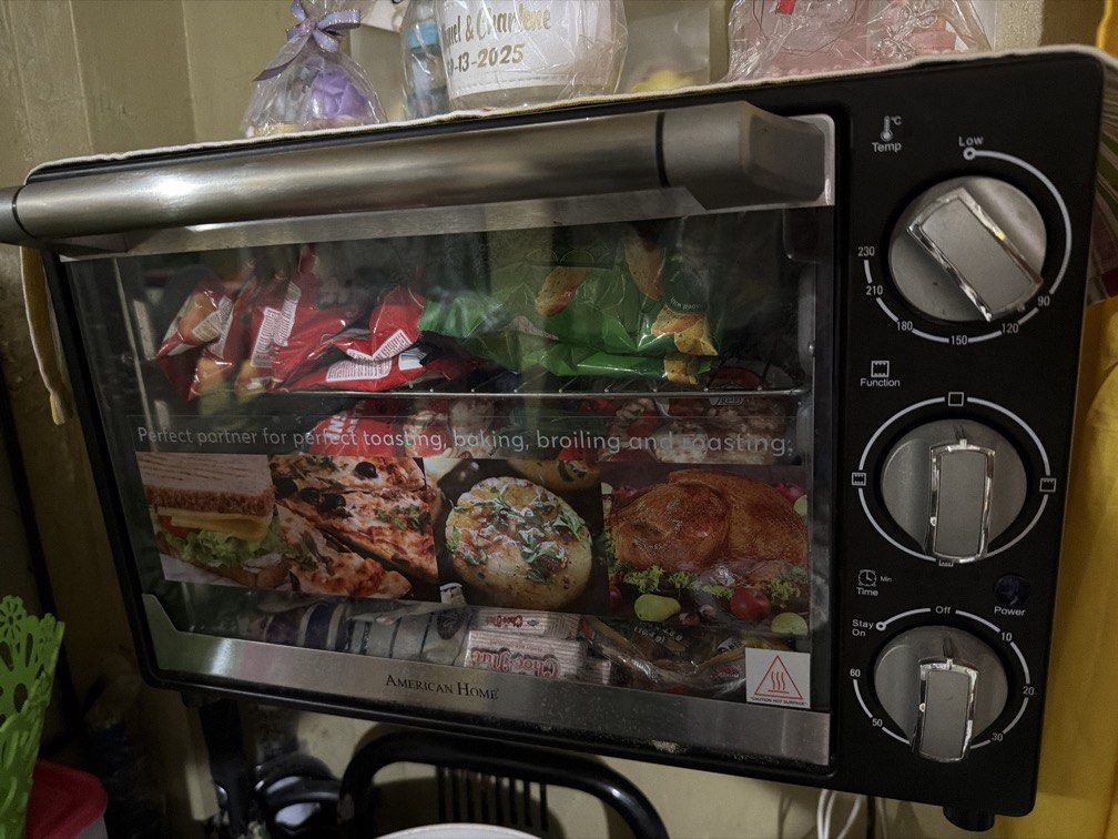 American Home Oven Toaster (Category: Ovens & Toasters) located in Manila. Submitted by squidgame2021 (Listing ID 1440195994, Image 1). Description: RFS: Wrong item bought. Only used once. Now become storage room lol.