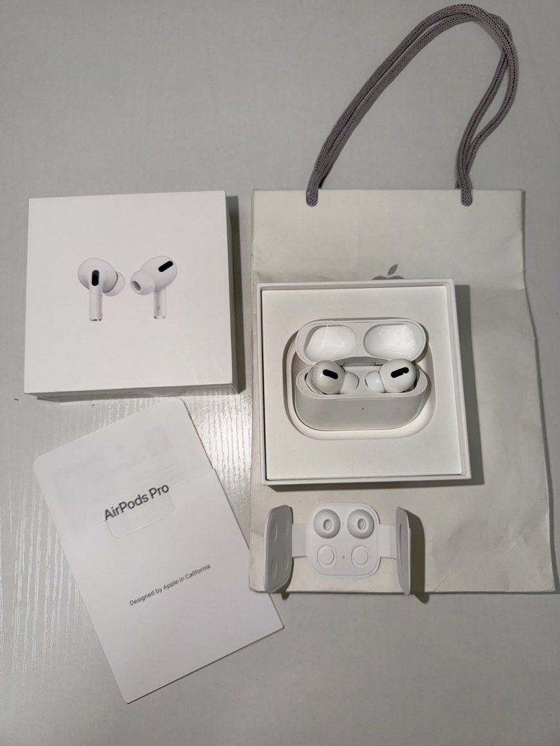 Apple AirPods Pro with Charging Case