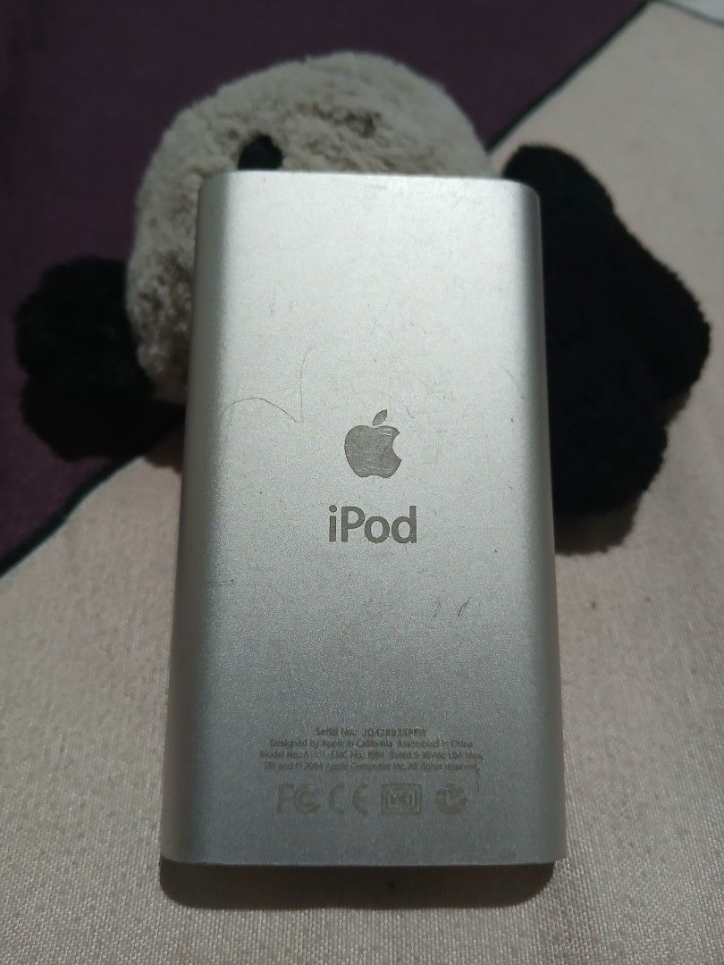 Apple iPod Mini 2nd Gen 16GB Silver (Category: Portable Music Players) located in Manila. Submitted by evjohnpru14739 (Listing ID 1440233327, Image 2). Description: - Apple iPod Mini 2nd Gen - 16GB new storage - new battery - pink violet/white text display - expect minor scratch (2nd hand) - no issue, ready to use - fixed price - Antipolo Area (buyer will shoulder sf).