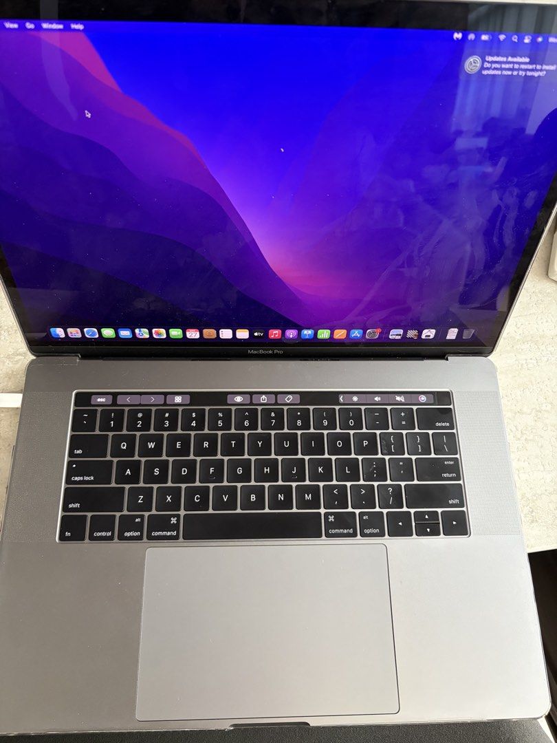 Apple MacBook Pro 15-inch 2016 Intel Core i7465749344801925124