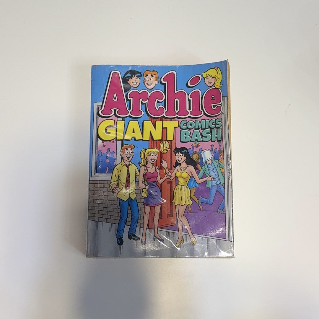 Archie Giant Comics Bash (Category: Comics & Manga) located in Angeles City. Submitted by twokznostalgiathrift (Listing ID 1440329129, Image 1). Description: - compilation of Archie comics - pre loved books - dm for condition.
