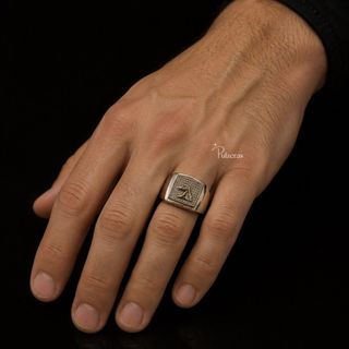 (Category: ) located in . Submitted by pulzerasjewelry (Listing ID 1440310934, Image 1). Description: .
