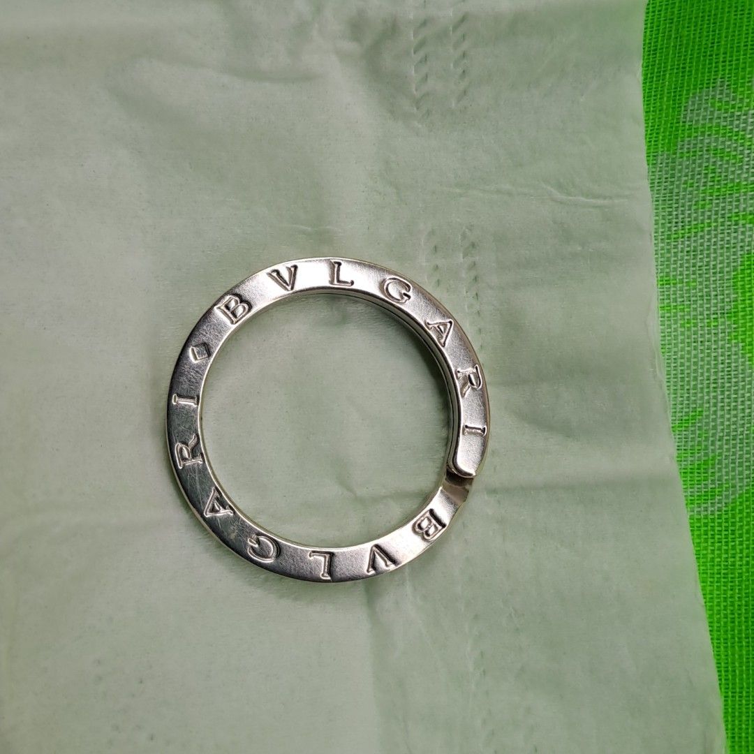 Authentic Bvlgari Silver Pendant (Category: Charms) located in Santa Cruz. Submitted by cedrick17 (Listing ID 1440250975, Image 3). Description: PASS SA LOWBALLER This is authentic piece well kept pendant only no inclusions COMPLETE MARKINGS 100% authentic minor issue , medyo nk awang xa , see last photo . gcash + sf no cod.