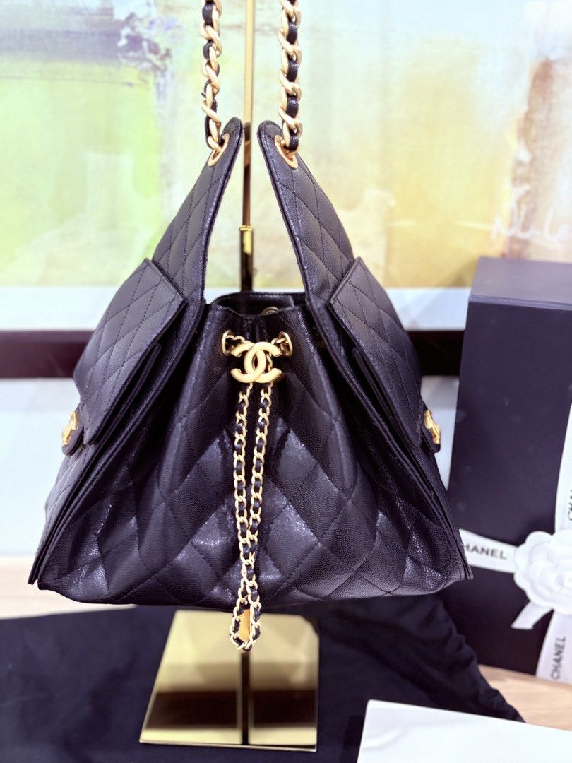 Authentic Chanel 25 small with entrupy certificate of authenticity (Category: Luxury Bags & Wallets) located in Manila. Submitted by pursonalshopper (Listing ID 1440382661, Image 3). Description: 💯Guaranteed AUTHENTIC bought from the US. 🇺🇸 Microchipped No issue! Good as new! ✔️ ✅Complete inclusions: Dustbag + box Tag and cards booklet Paperbag .
