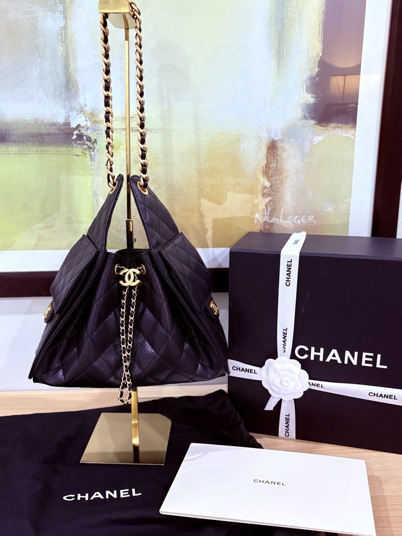 Authentic Chanel 25 small with entrupy certificate of authenticity (Category: Luxury Bags & Wallets) located in Manila. Submitted by pursonalshopper (Listing ID 1440382661, Image 2). Description: 💯Guaranteed AUTHENTIC bought from the US. 🇺🇸 Microchipped No issue! Good as new! ✔️ ✅Complete inclusions: Dustbag + box Tag and cards booklet Paperbag .