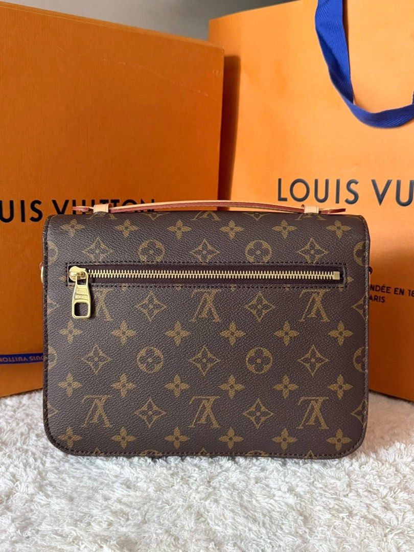 Authentic Lv Metis Pochette Monogram (Category: Luxury Bags & Wallets) located in Quezon City. Submitted by jhaediah (Listing ID 1373851570, Image 3). Description: Metis Pochette Monogram Coded/2020 Purchased Like New 💕5.27 Complete Inclusion with Receipt .