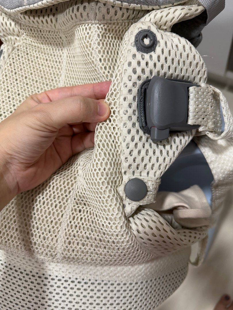 BabyBjorn Harmony Carrier (Category: Carriers & Slings) located in Calamba. Submitted by tinywishshop (Listing ID 1440291819, Image 3). Description: .