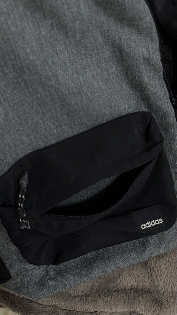 Backpack (Category: Backpacks) located in Singapore. Submitted by j6.126_ (Listing ID 1440340710, Image 3). Description: 🎒 Stylish & Functional Backpack Perfect for school, work, travel, gym, or everyday use. Designed with comfort, durability, and spacious storage to fit all your daily essentials. ✨ Features - Large capacity storage - Lightweight & comfortable to carry - Adjustable shoulder straps - Multiple compartments for easy organization - 