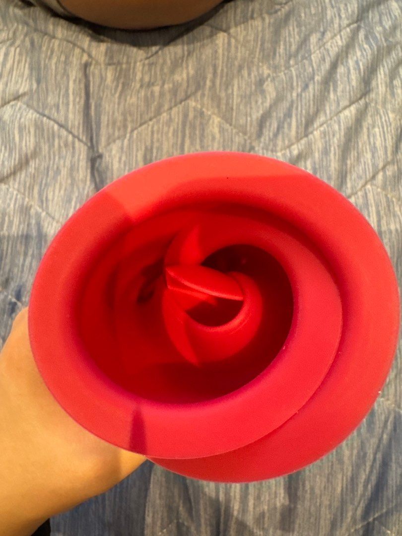 Bbox roll and go mat and spoon (Category: Weaning & Toddler Feeding) located in Manila. Submitted by bunanni (Listing ID 1440205864, Image 3). Description: Original price 1k + Barely used maybe 3x max RFS decluttering Price is slightly negotiable.