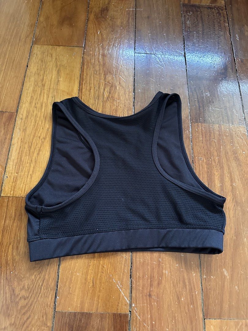 BENCH ACTIVE Quick Dry Sports Bra Black Size S (Category: Activewear) located in Muntinlupa City. Submitted by prelovedbykram (Listing ID 1440352069, Image 2). Description: - Brand: Bench Active - Color: Black - Size: S - Material: Quick Dry - Features: Front mesh panel for breathability, Racerback design - Ideal for: Workouts.