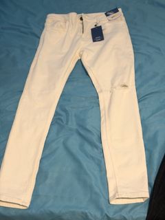(Category: ) located in . Submitted by sgshopper15 (Listing ID 1440325320, Image 1). Description: .