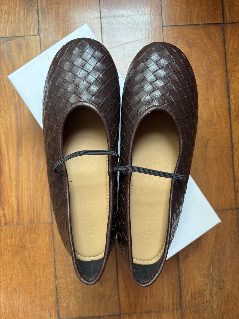 Better Shoes Woven Florence Brown Flats (Category: Flats & Sandals) located in Angeles City. Submitted by smnthabtrice (Listing ID 1440264583, Image 1). Description: Vietnamese Brand: Better Shoes Florence Flats in Brown Size 38 / 240 Fits wider feet better Brand New Never Worn Selling at the price I bought it (can negotiate) RFS: Size too big.