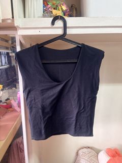 (Category: ) located in . Submitted by thriftchic__ (Listing ID 1440213211, Image 1). Description: .