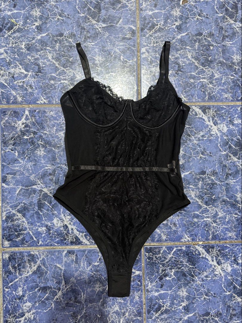 Black Corset (Category: Sleeveless) located in Manila. Submitted by ccarchives (Listing ID 1440321610, Image 1). Description: .