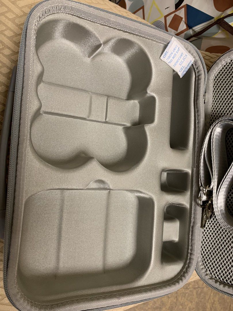 Case for DJI Neo (Category: Drones) located in Paranaque City. Submitted by waldynazz (Listing ID 1440317190, Image 2). Description: For sale! Brand new! Case for DJI Neo 1 Check pics kung fit ang remote at other accessories nyo. 799 only Pickup at my place, Parañaque area.