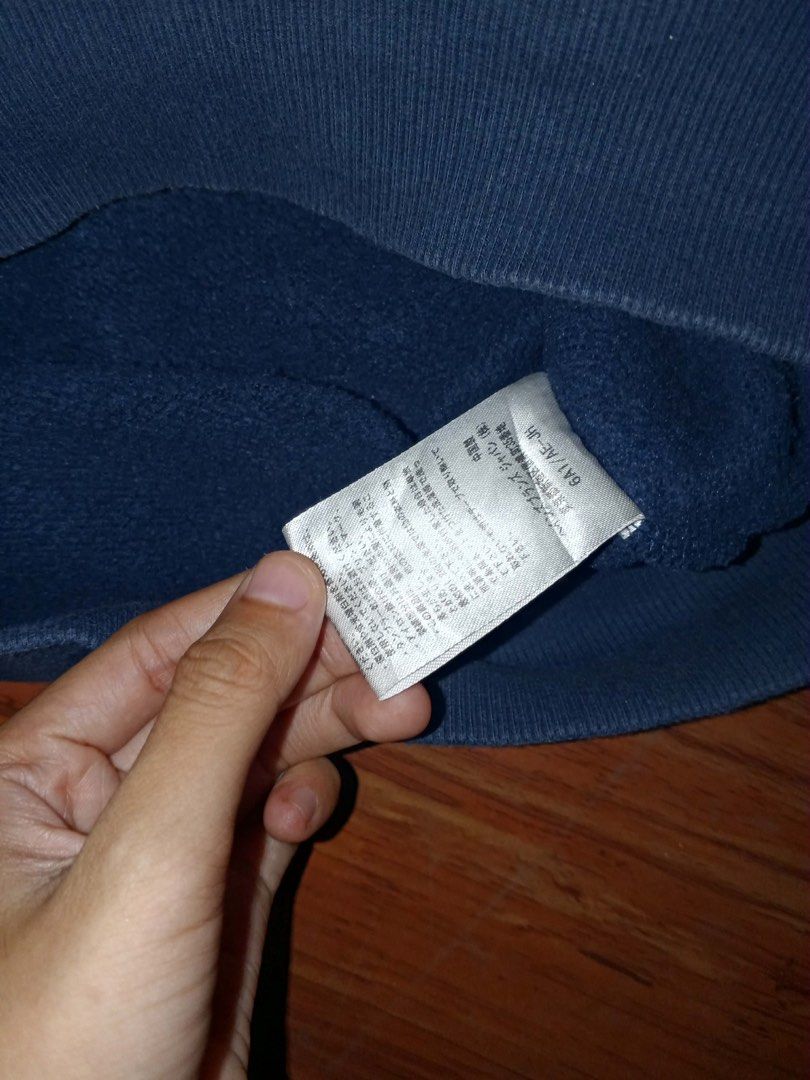 Champion embroidered logo (Category: Coats, Jackets and Outerwear) located in Naic. Submitted by johnrell1234 (Listing ID 1440201454, Image 3). Description: .