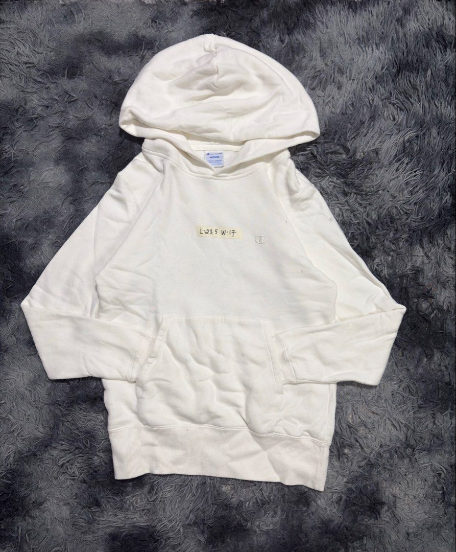 CHAMPION HOODIES (Category: Coats, Jackets and Outerwear) located in Baguio. Submitted by thrift_n_thrive. (Listing ID 1440226967, Image 3). Description: ‼️₱450 each item‼️ Negotiable Pm for their details .