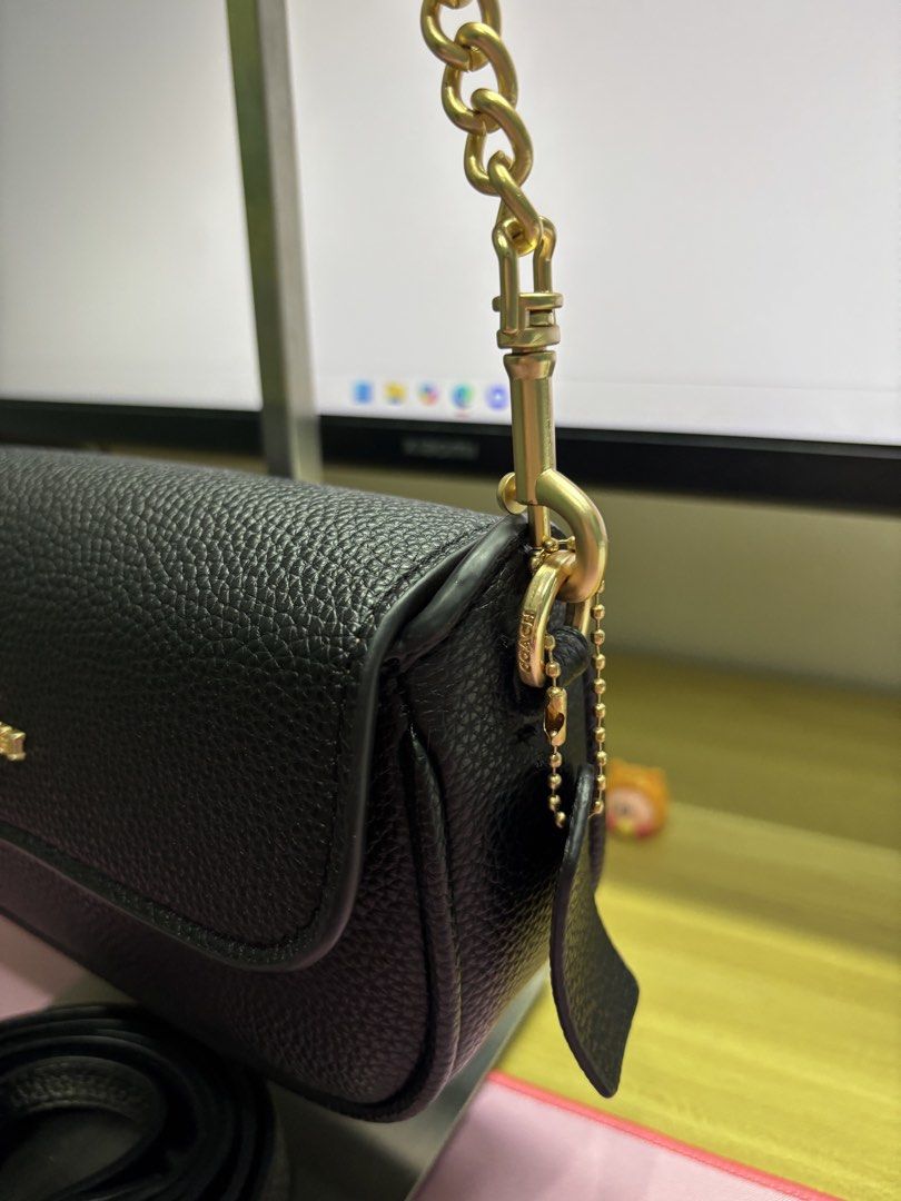 Coach Hailey Flap Bag (Category: Luxury Bags & Wallets) located in Las Pinas. Submitted by love.sorelle (Listing ID 1440269557, Image 3). Description: Coach Hailey Flap Bag Color: Black Size: 20x11cm 10/10 condition Inclusions: - Dust bag - Two straps - Box - Card No paper bag Premium Vietnam Copy Location: Las Piñas ₱900 (nego for sure buyer).