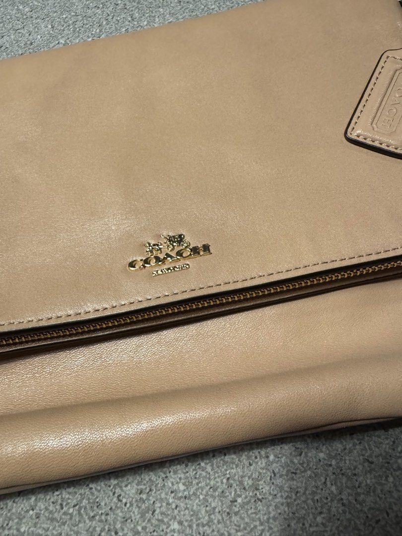 Coach sling (Category: Cross-body Bags) located in Bulacan. Submitted by everythinggood26 (Listing ID 1440342090, Image 2). Description: .