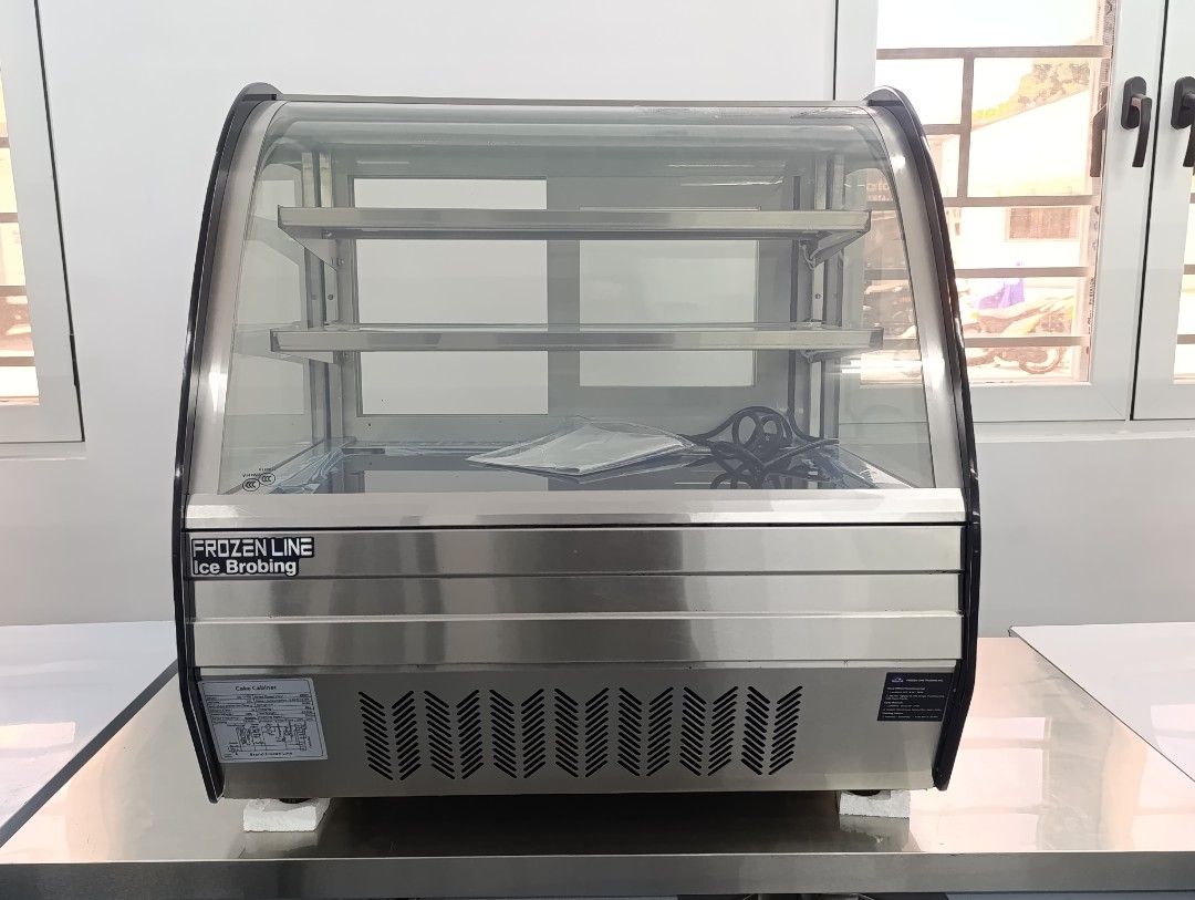 Commercial Cake Chiller Pastry Chiller (Category: Refrigerators and Freezers) located in Mandaluyong City. Submitted by yoonahfabi61843 (Listing ID 1440321134, Image 3). Description: .