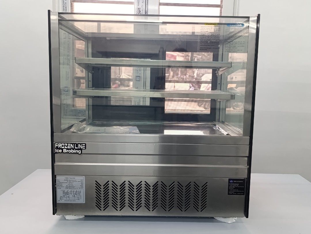 Commercial Cake Chiller Pastry Chiller (Category: Refrigerators and Freezers) located in Mandaluyong City. Submitted by yoonahfabi61843 (Listing ID 1440321134, Image 2). Description: .