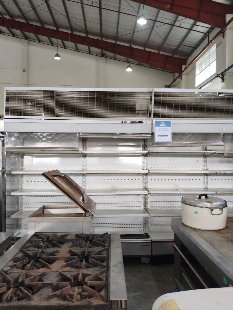 Commercial Refrigerator Display Case with Shelving (Category: Refrigerators and Freezers) located in Manila. Submitted by hmrgrace5. (Listing ID 1440206506, Image 3). Description: - Commercial refrigerator display case - Multiple shelves for ample storage - Large front display area for showcasing products - Top ventilation system for optimal cooling - Ideal for food and beverage businesses - Standalone unit.