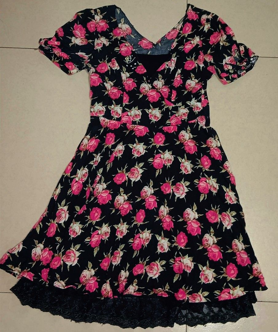 Dark Romantic Vintage Coquette (Category: Dresses) located in Manila. Submitted by ncle_closett (Listing ID 1440325257, Image 1). Description: ⑅ xs to s ⑅ side zipper.
